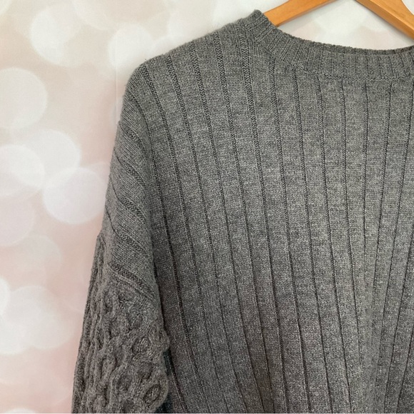 Bershka Gray Knit Sweater - Picture 3 of 8